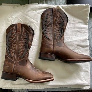 Mens artist boots brand new